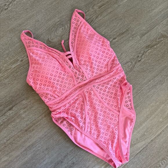 Jessica Simpson One piece Swimsuit - Picture 2 of 4